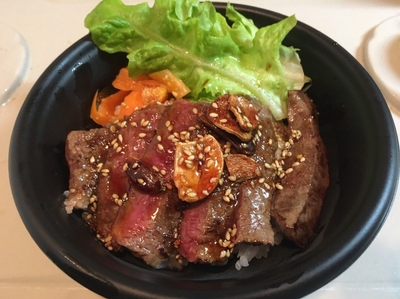 栃木牛 ガーリックステーキ丼