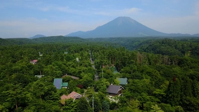 憧れの別荘生活が家族のつながりを紡ぐ。 「実感！ 別荘＆移住物語」 ～中本賢の自然探訪記　鳥取県 大山編～　 10月6日（金）よる9時30分から放送
