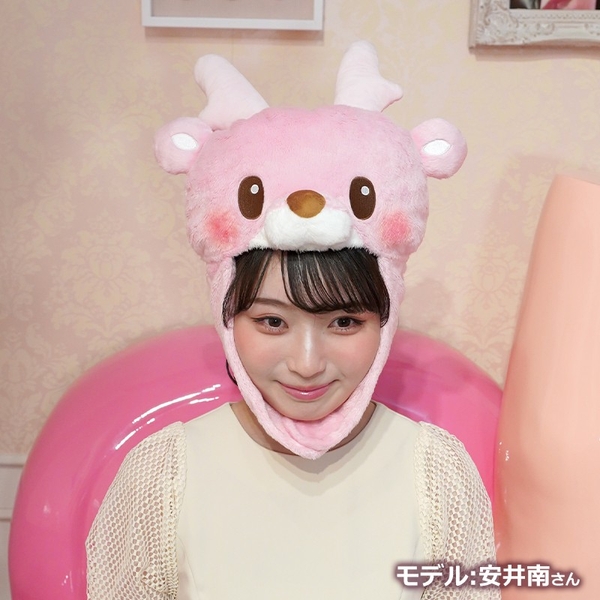 着用イメージ（安井南さん／ベルトを留めたパタン）