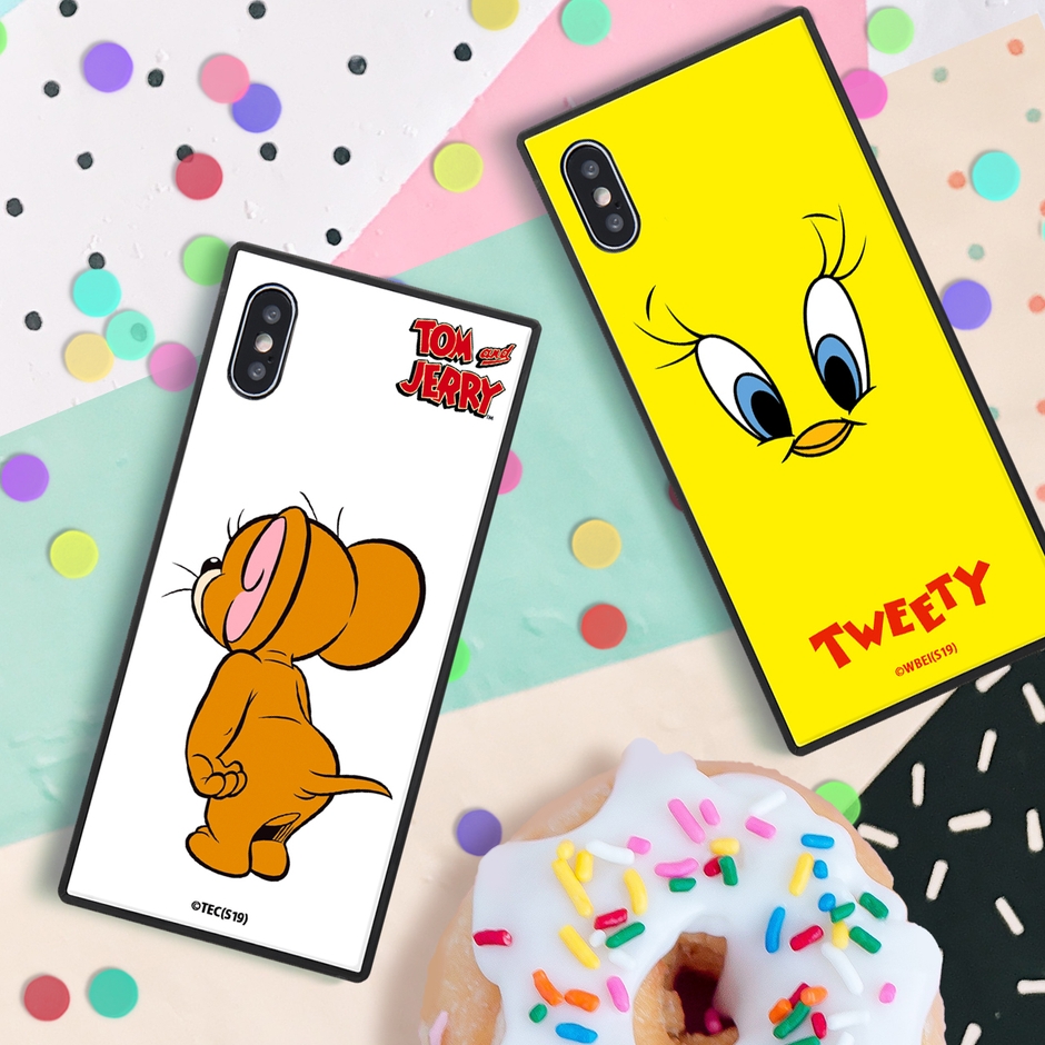 個性的な四角いフォルムにキャラクターが映える！KAKU