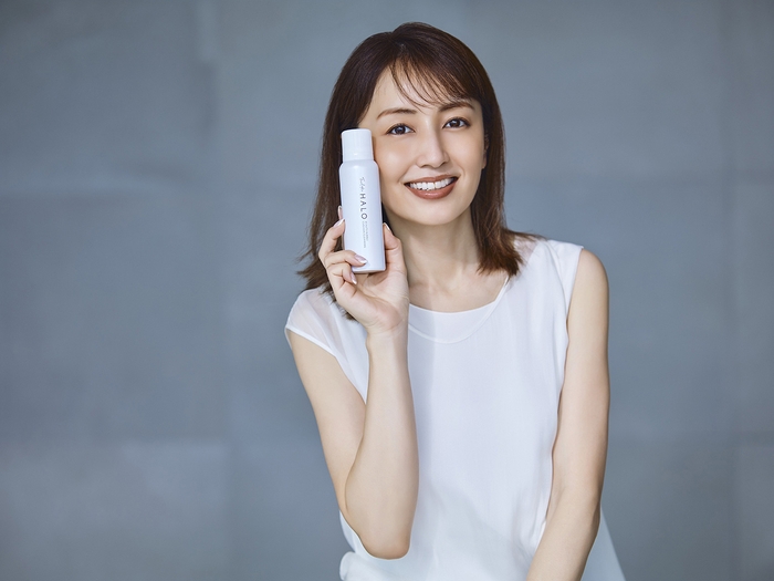 スキンケアブランド「Feel the HALO」アンバサダー:矢田亜希子さん