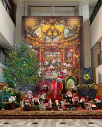 シリーズ第3弾！サンタたちのパーティーが テーマのクリスマスツリー登場 『SANTA'S WINTER HOLIDAY!!』阪急三番街で開催