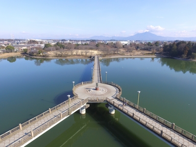 砂沼と筑波山