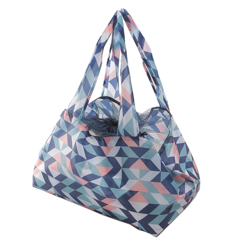 「レジカゴバッグ Geometric」価格：869円／サイズ：W44×D30×H28cm／スーパーなどでのお買い物の際に、効力を発揮してくれる、レジカゴバッグ。