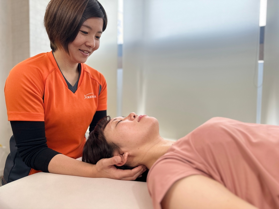 ヘッドストレッチ＆マッサージ