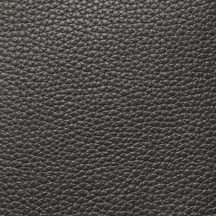 〈エクリプス〉 マニッシュで端正なグレー。 “日食”を意味するこのカラーは、太陽が月の陰に隠れた時の空の色をイメージして作られました。