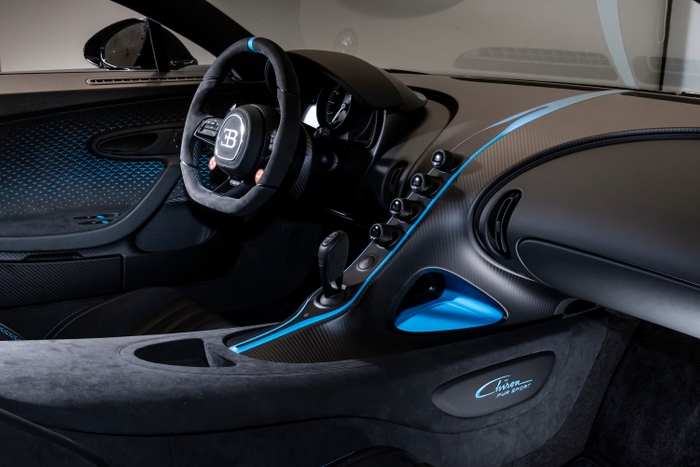 BUGATTI Chiron Pur Sport8