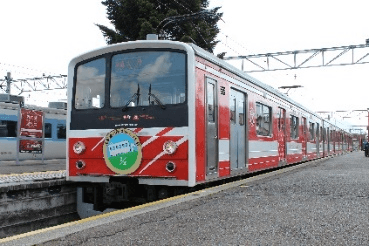 富士山麓電気鉄道(6000系)