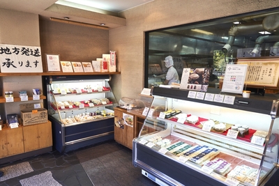 京の地豆腐 久在屋 本店　内観