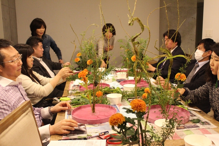 お稽古には、ビジネスマン