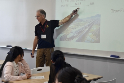 外国語学部の授業体験