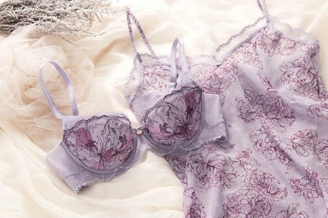 FL106シリーズ ピオニーを色やプリント・レースで表現