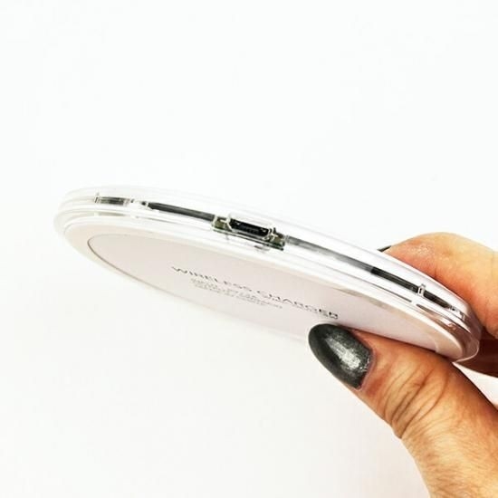 ほわころくらぶ　ワイヤレスチャージャー　モバイルバッテリー