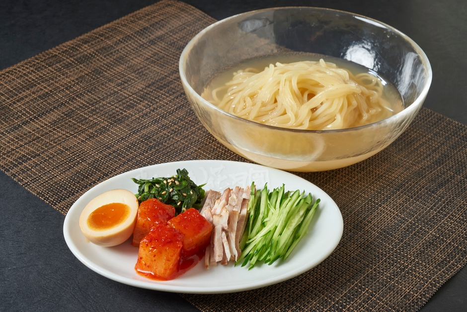 盛岡冷麺　琥珀_980円(税込)