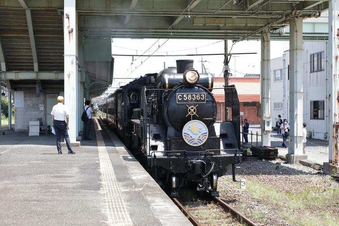 SLパレオエクスプレス 行田市駅入線時の様子(7月22日(火) 試運転時)2