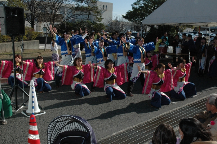 「岡山うらじゃ連　四季」による華麗なうらじゃ踊り