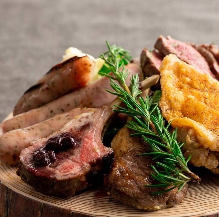 路地裏の肉盛り(3,278円)