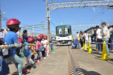 ― ＡＬＬ  ＫＥＩＨＡＮ　サンクスフェスタ ― １０月１５日（日）、京阪電車 寝屋川車両基地で 「ファミリーレールフェア ２０１７」を開催します！