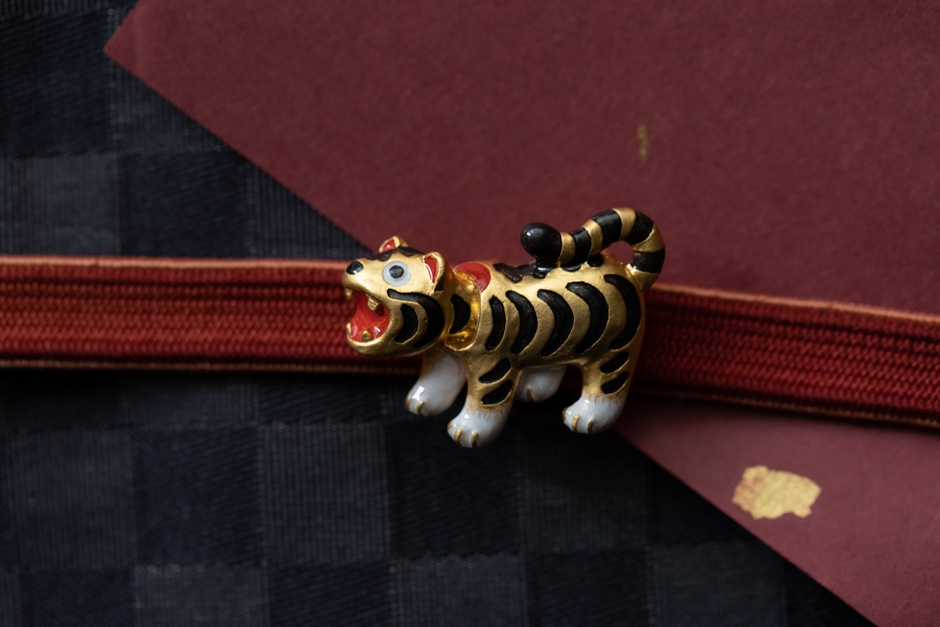 寅の張り子帯留め 4,180円