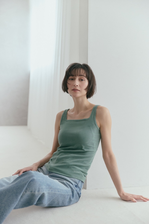 Cup In Pile Tank Top2