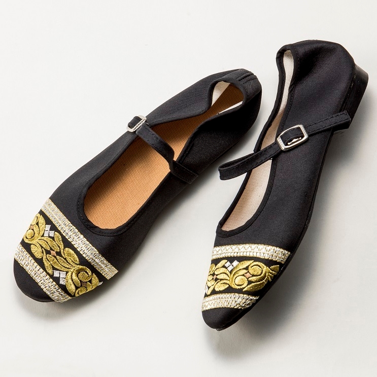 「大阪幸福點」 カンフーシューズ