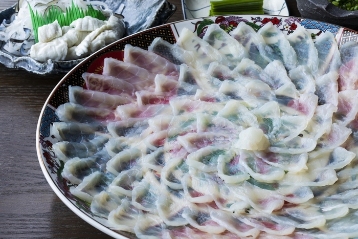 はえ縄漁発祥の地の周南市のフグ刺し