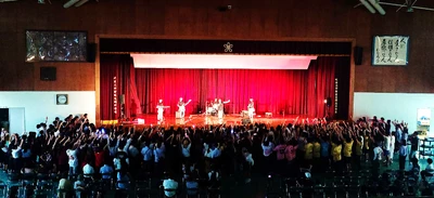 近大附属豊岡高等学校・中学校が文化祭「近梅祭」と体育祭を開催　学年の垣根を越え、中高合同で実施