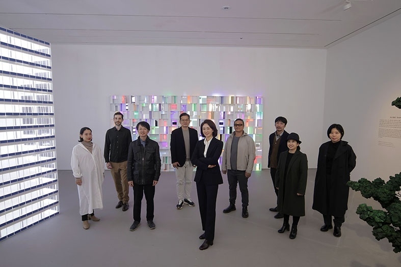 作家の団体写真