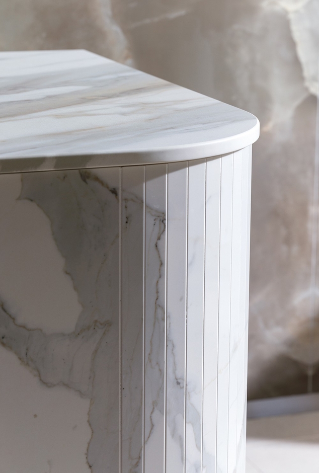 天板:4D CERAMICS CALACATTA AUREO 4D CASHEMERE(t=20mm)