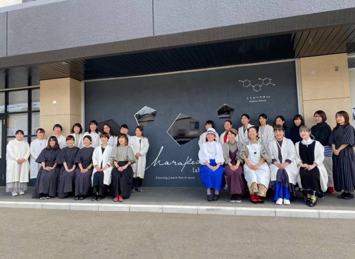 スタッフ達 福岡から全国へお届けします