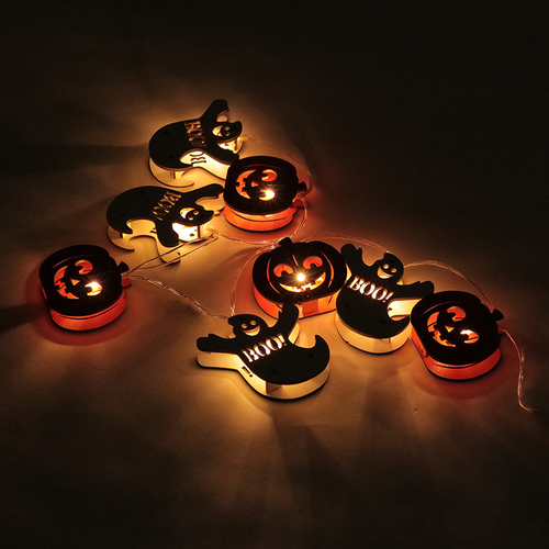 「ウッド LEDガーランド Halloween」ライトアップ機能付き