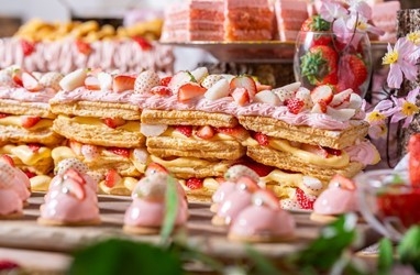 季節限定 春色ベリベリーミルフィーユ