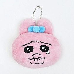 おぱんちゅうさぎの愛らし表情に思わずキュン。まるでぬいぐるみのような癒しのポーチやキーホルダーです。
