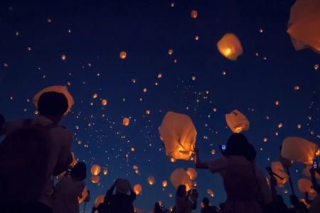 今年は東京・神戸同時開催！夜空に輝くスカイランタン祭り　 日本最大級20,000個に願いを込めて。豪華ゲストも登場！