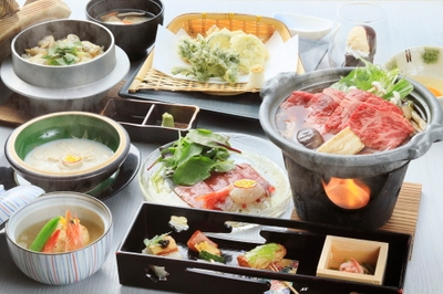 バイキングも愉しめるご夕食