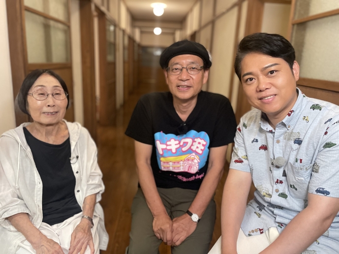 左から水野英子さん、 小出幹雄さん、三山ひろしさん