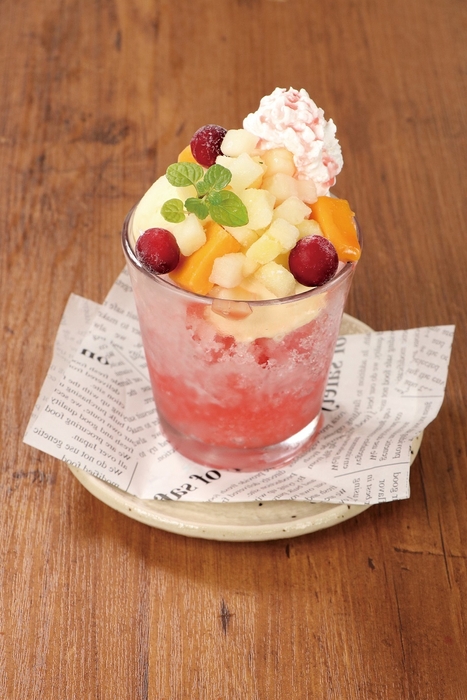 フィリピン生まれのスイーツ ハロハロレッド(398円)