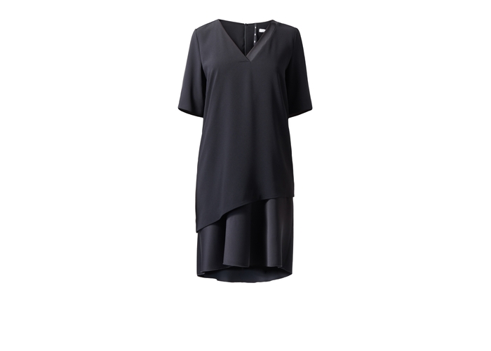 Dress 39,000円（税抜）