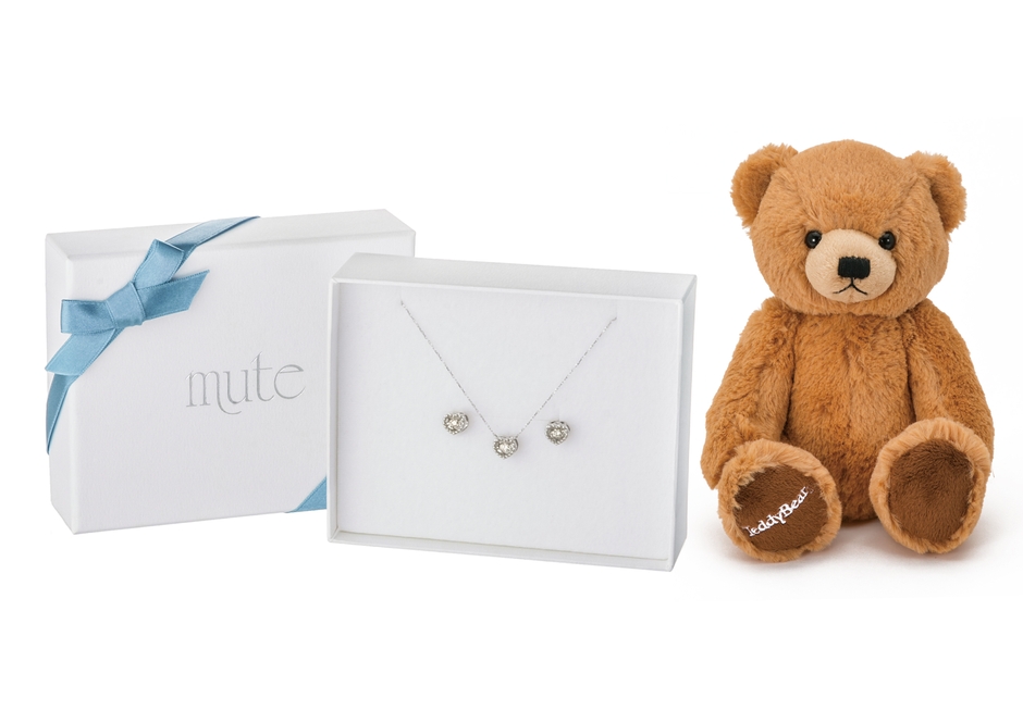 クリスマス数量限定でテディベアをプレゼント!!