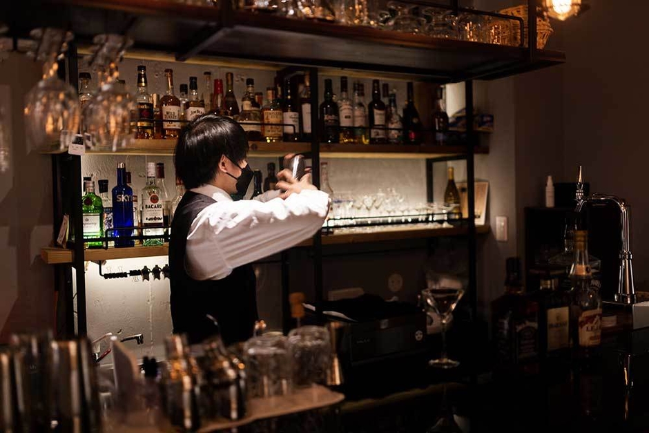 バーテンダー