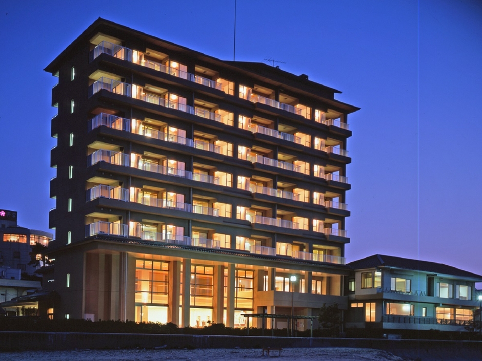 湯喜望 白扇 外観