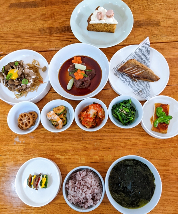 母の日3コースの韓国定食セット ($49.95)