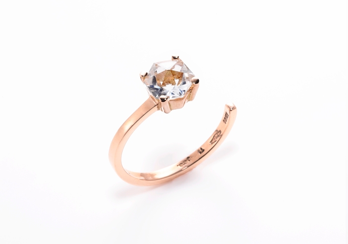 クリア(ホワイトトパーズ)