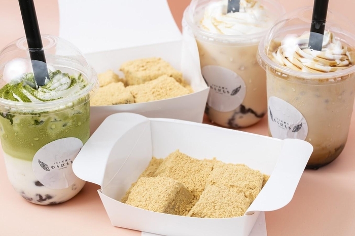 わらびもちと飲むわらびもち