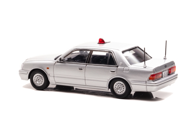 1/43 トヨタ クラウン (JZS155Z) 2000 大阪府警察交通部交通機動隊車両 (覆面 銀)：左後