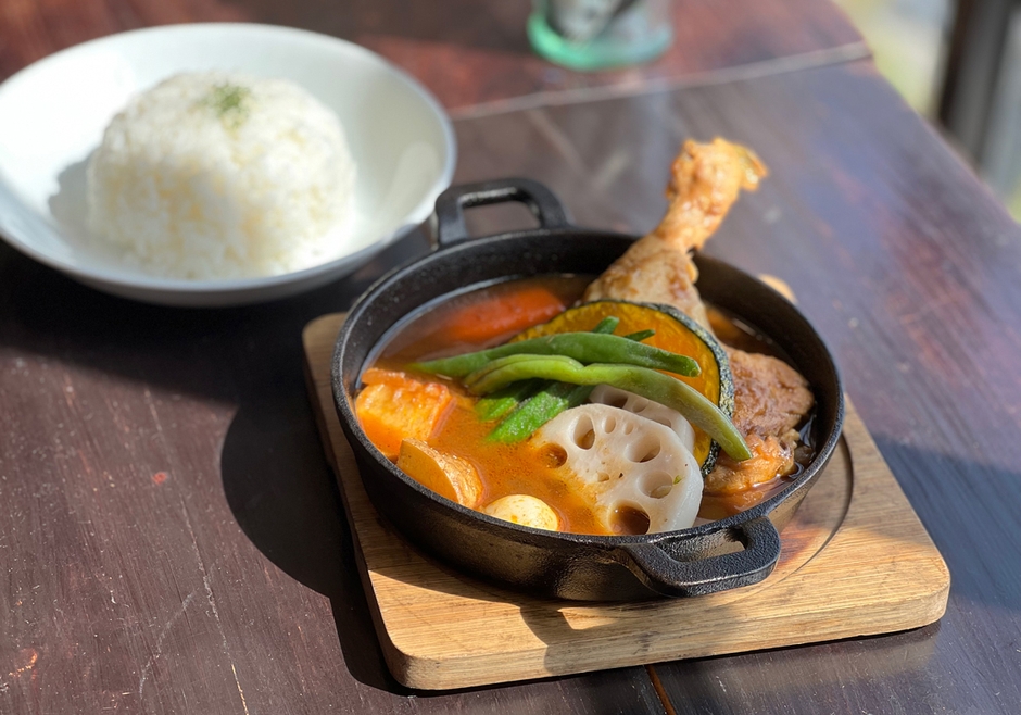 こだわりのスパイスが自慢のスープカレー
