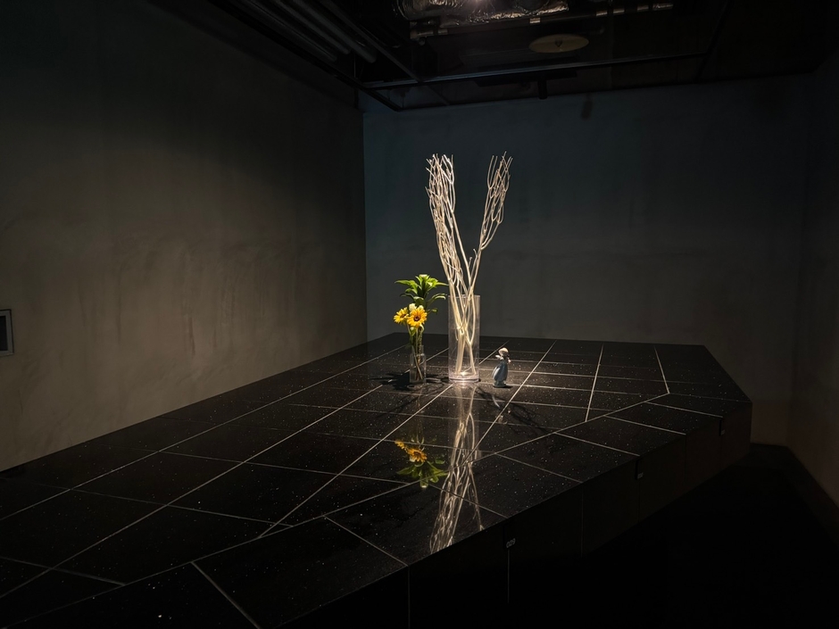 そば さやか店内。昼は満席が続きます。