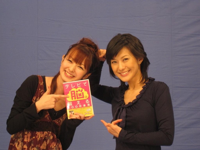 出演:森絵梨佳(左)、原英里奈(右)