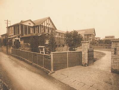 小西寫眞専門学校創立時の校舎 1923(大正12)年