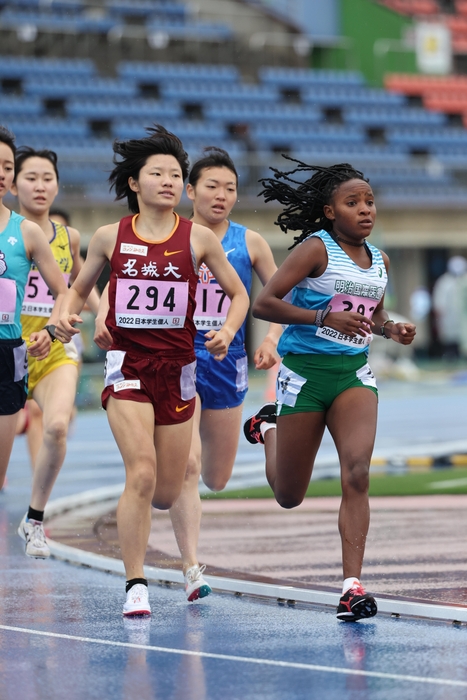 柳樂あずみ選手(左)